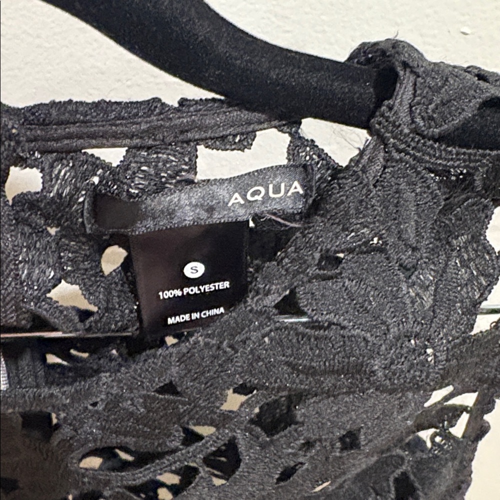 Aqua Black Floral Lace Crop Top - Picture 3 of 6